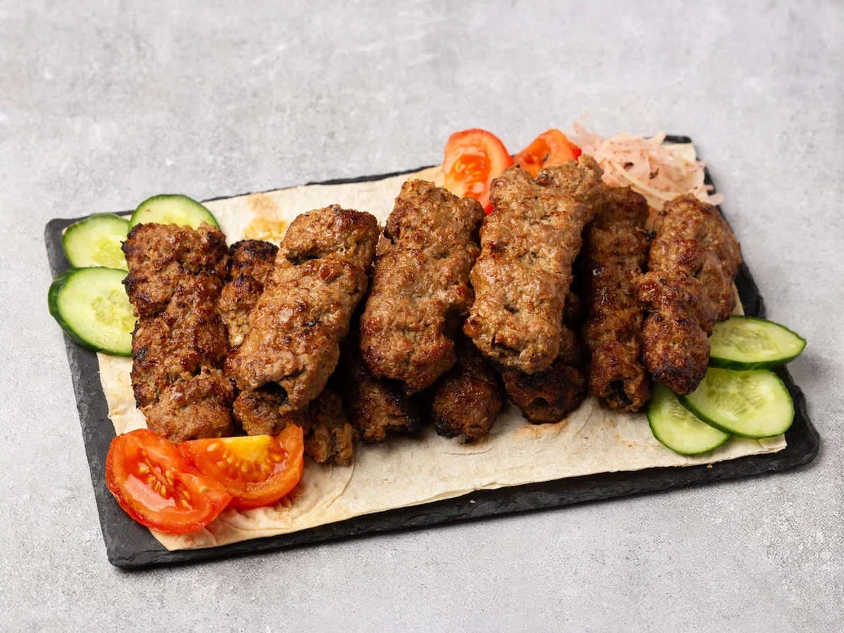 Люля-кебаб из телятины 1 кг. (на 4-5 человек)