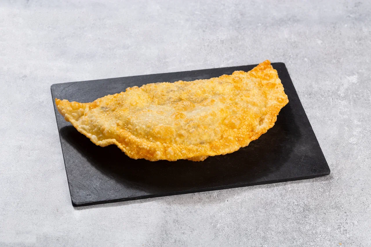 Чебурек с бараниной