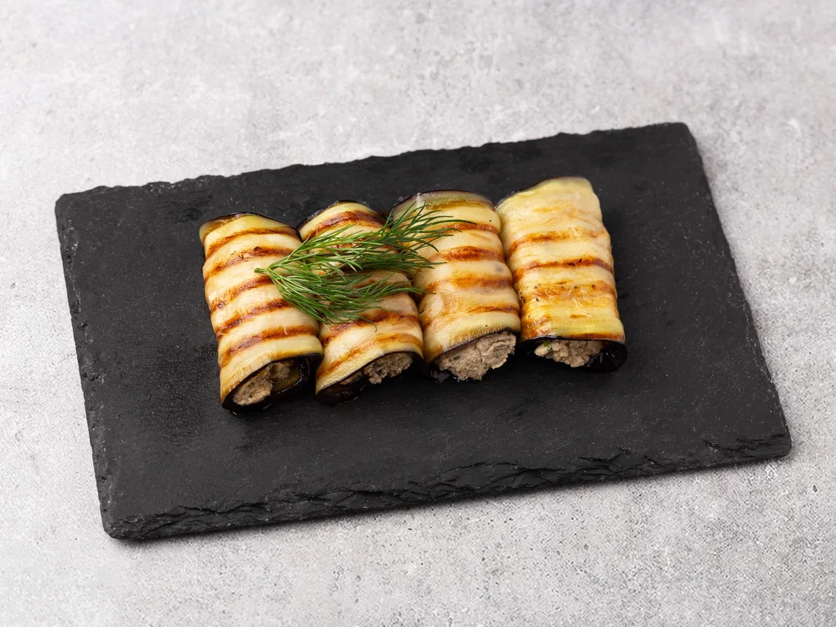 Рулетики из баклажанов