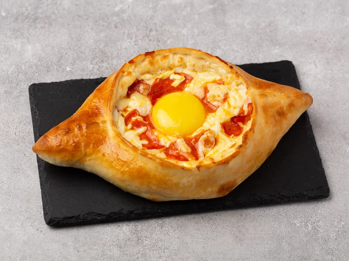 Хачапури с пепперони